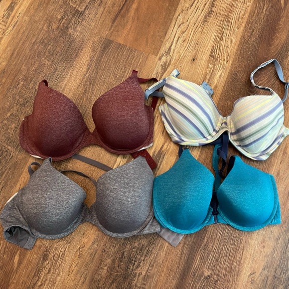 Victoria’s Secret | 32DD Bra Lot - Picture 2 of 4